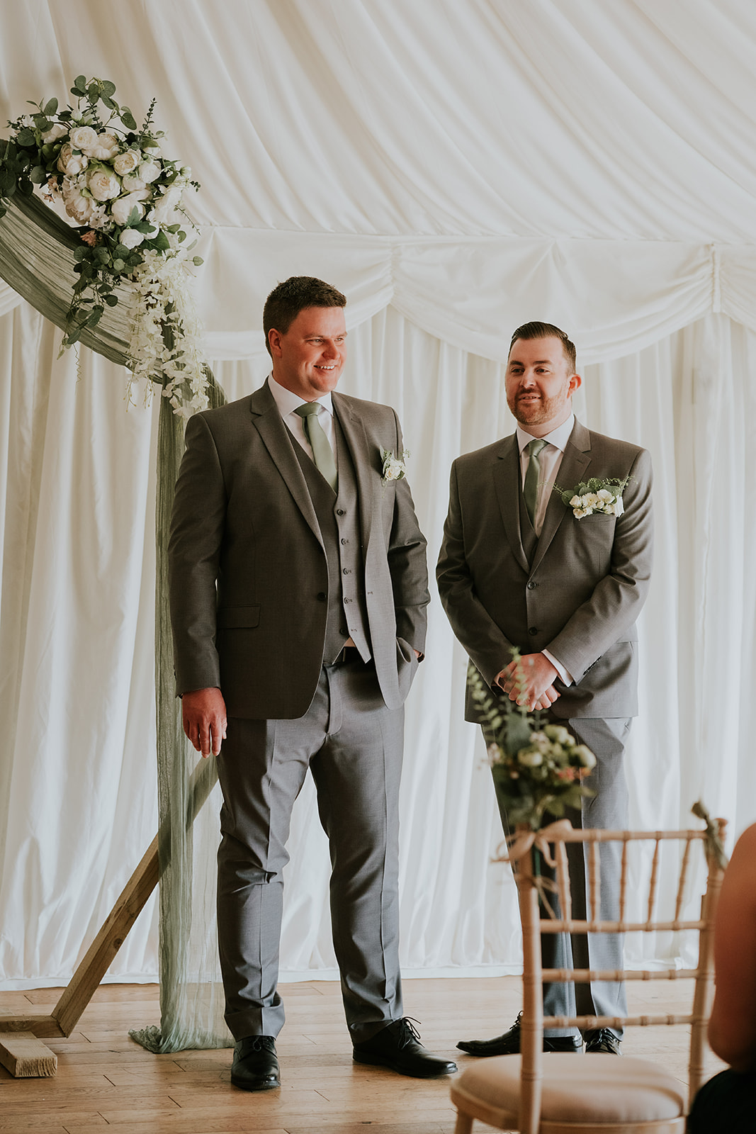 Ashleigh and Jamie wedding floral arrangements by Buttercups and Daisies